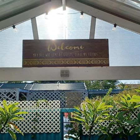 Palm Beach Guest House Рокингем Экстерьер фото